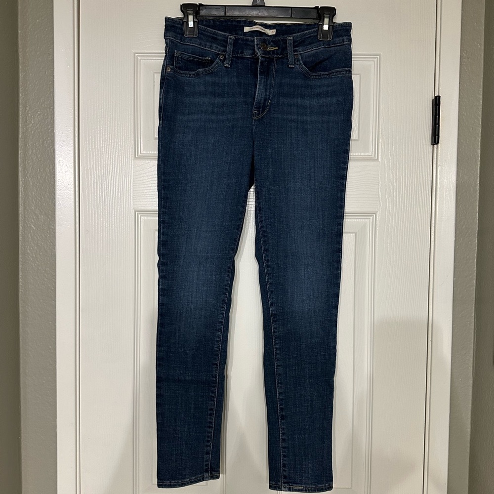 Levi’s 711 Skinny Ankle Jeans